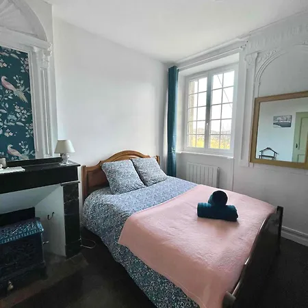 Semesterbostad Domaine De Montfort *