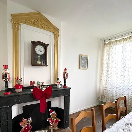 Domaine De Montfort *