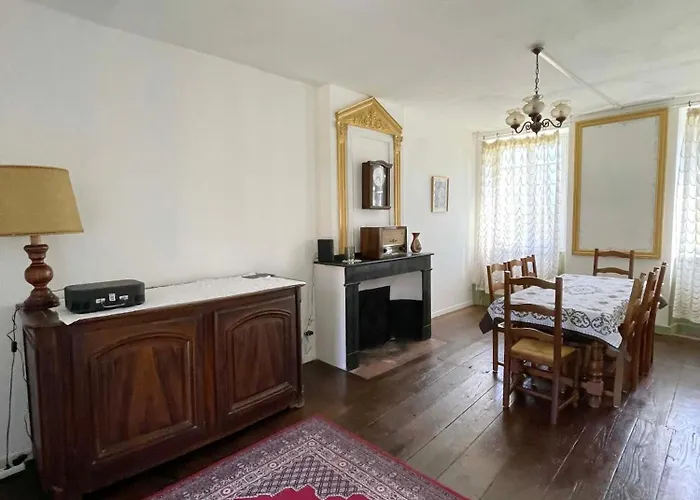 Domaine De Montfort Hébergement de vacances *